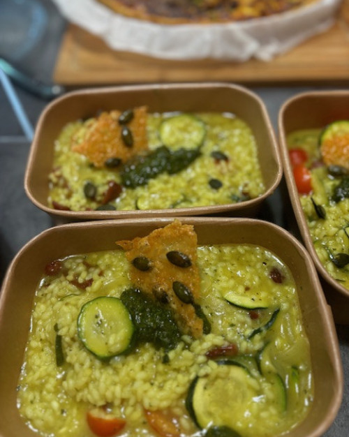 Risotto aux courgettes, tomate séchée, pesto basilic